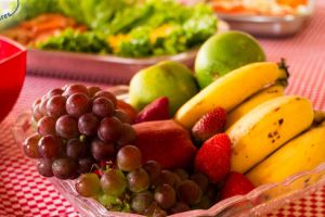 Saladas e Frutas - Maternal